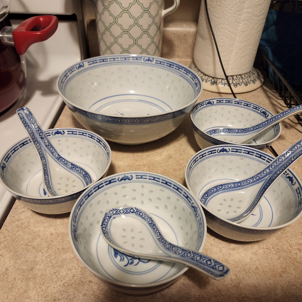 Chinese bowl with spoon